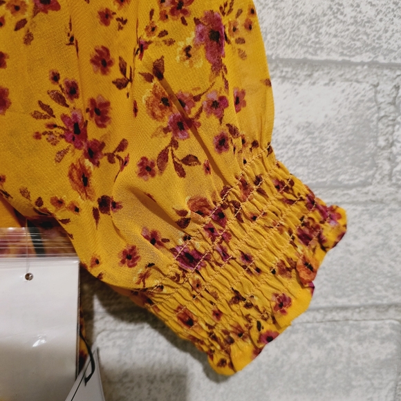 1. State Floral Boho Blouse - Picture 4 of 11
